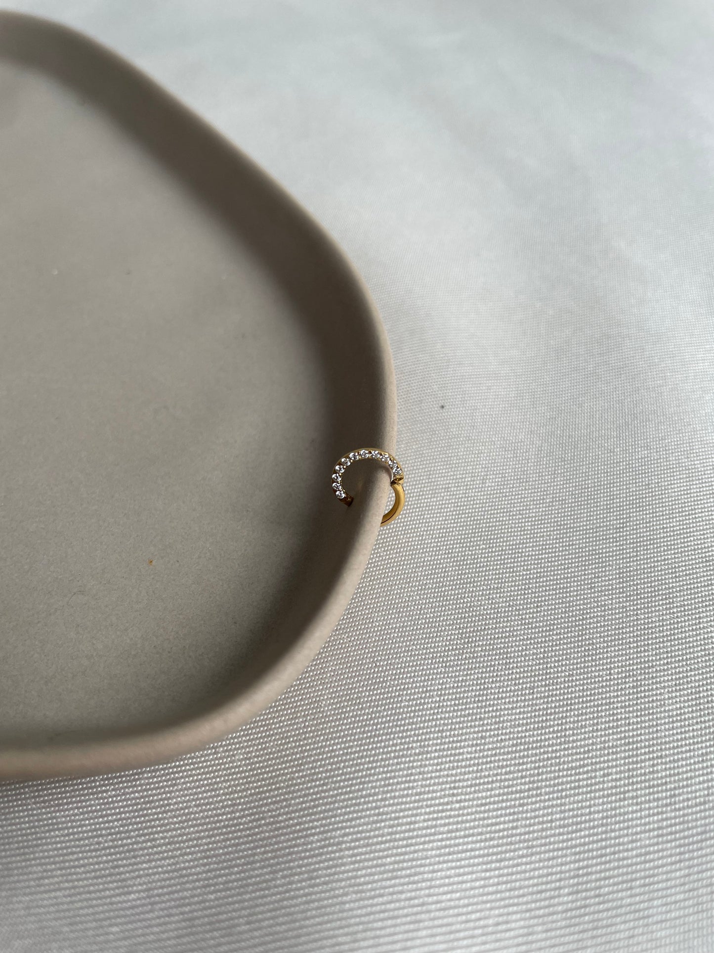 Piercing hoop diamonds