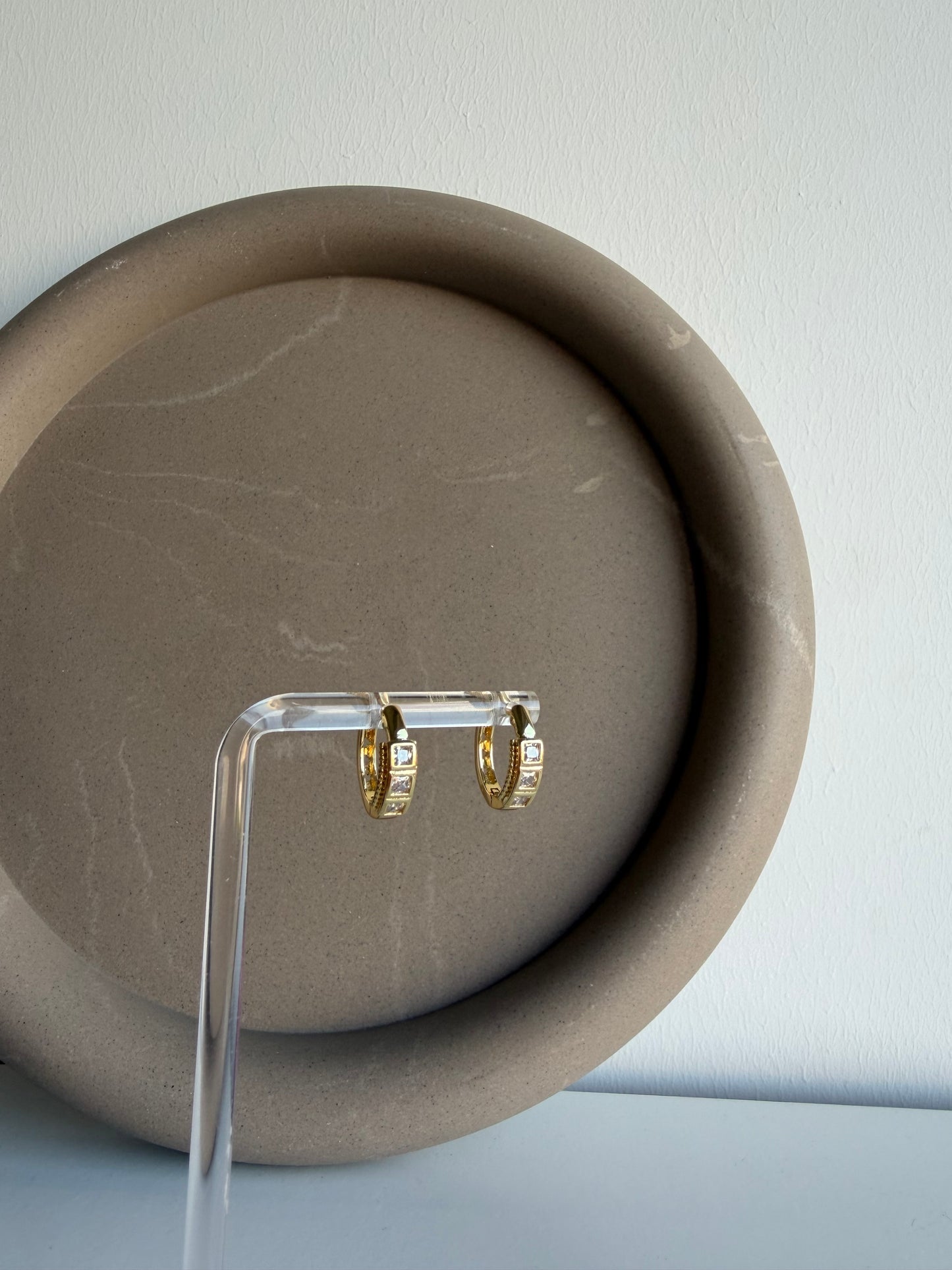 Elara hoops
