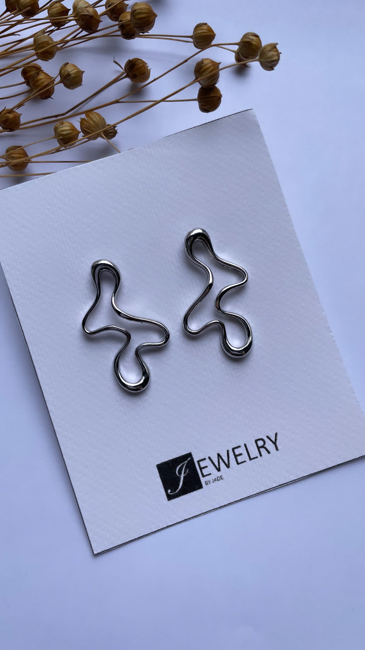 Wavy silver