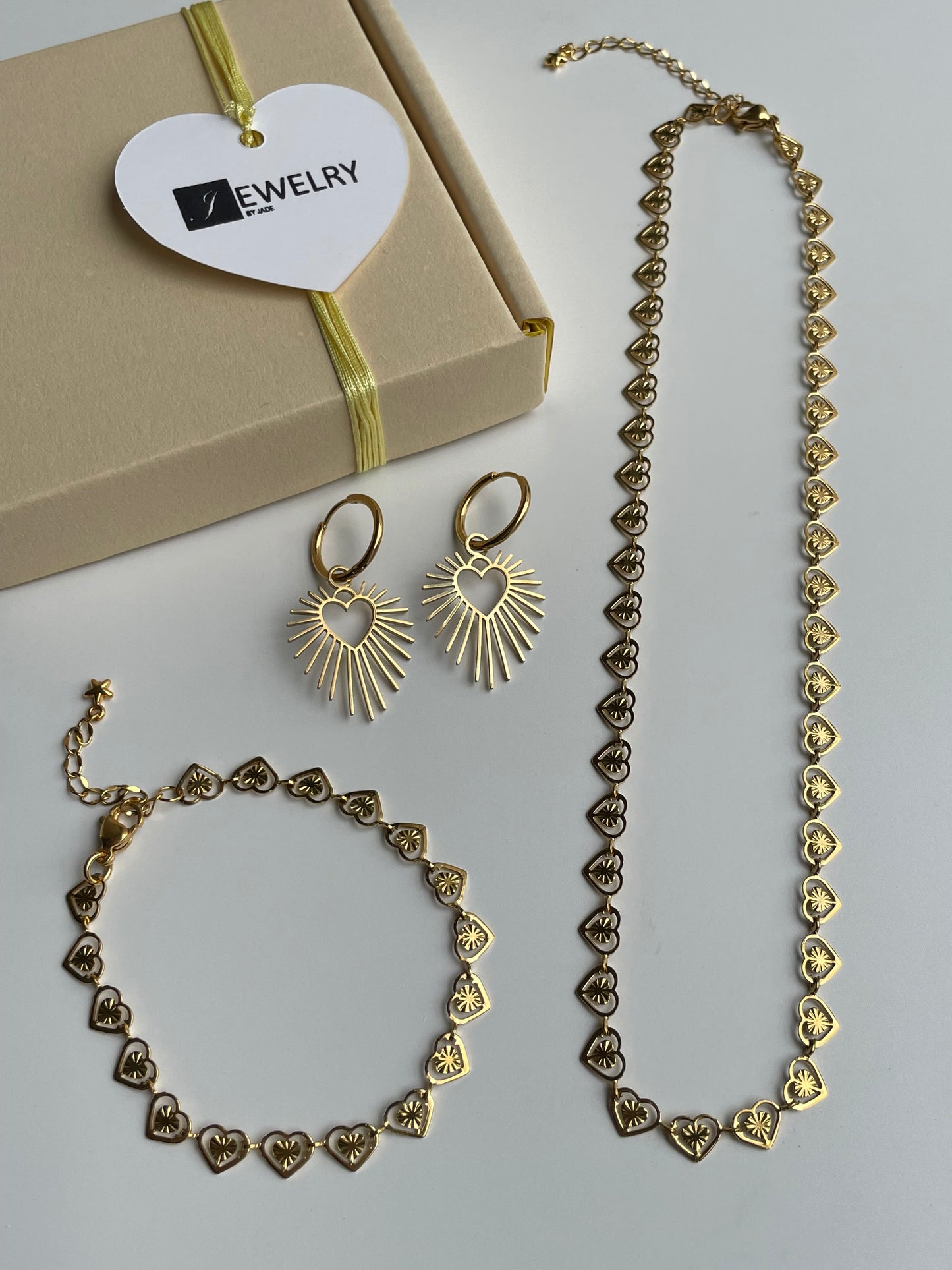 Set hearts of gold