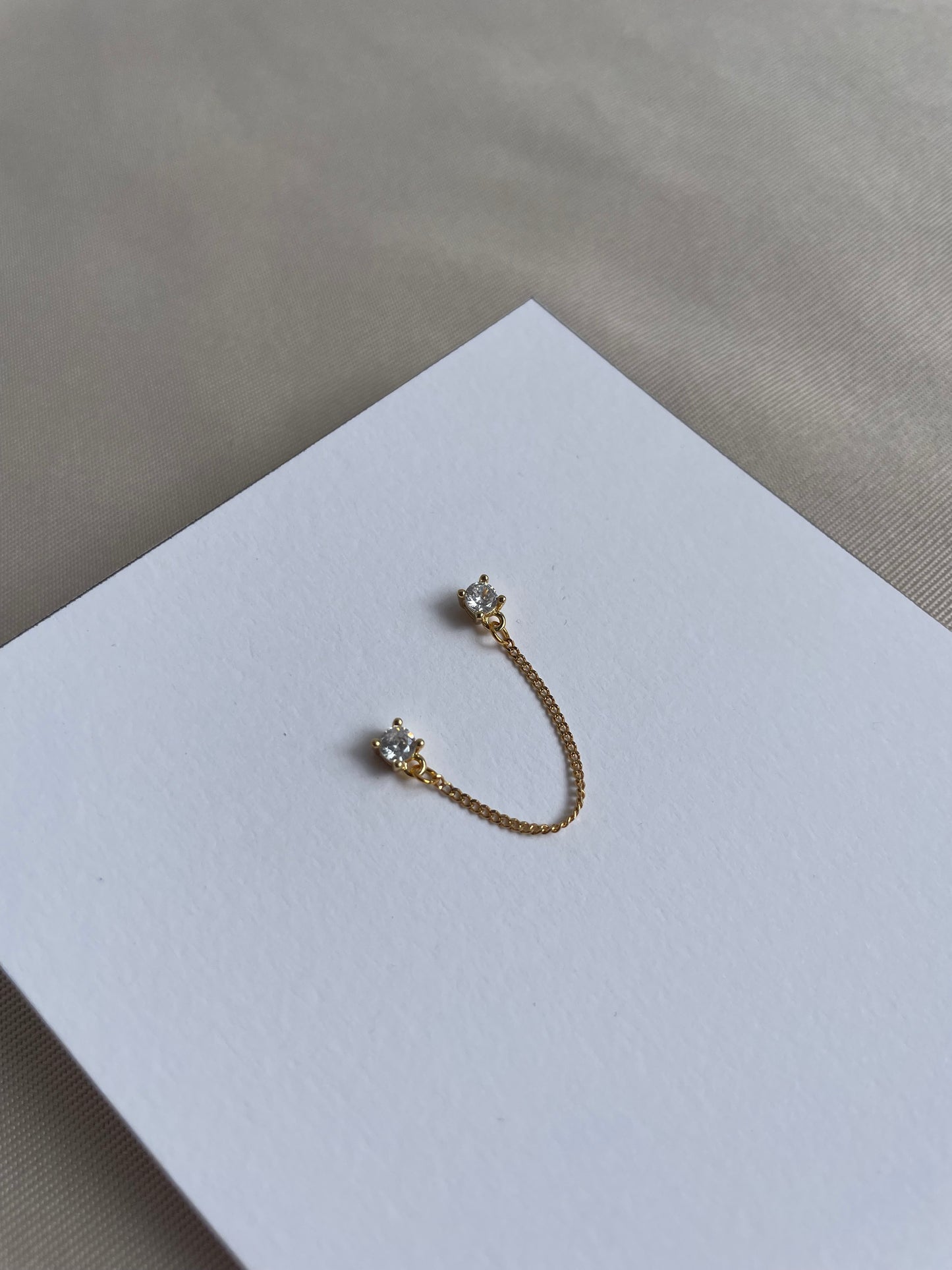 Connected diamonds