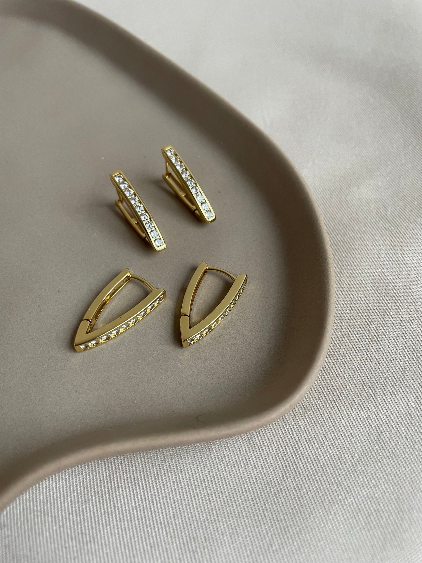 Gold Sparkle V Earrings