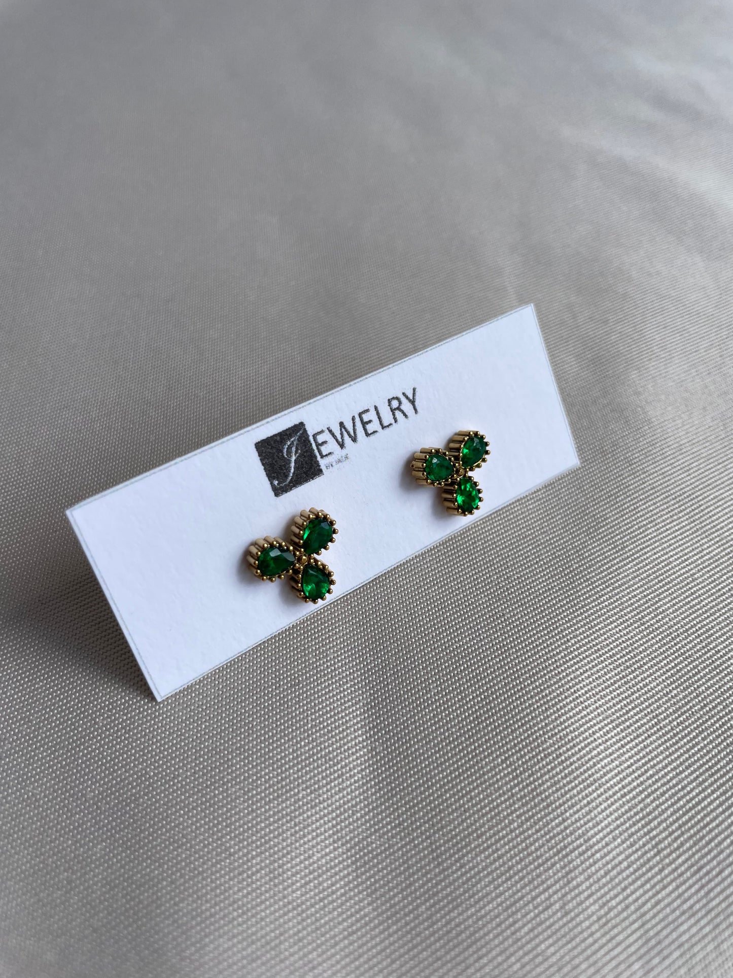 Triple green studs