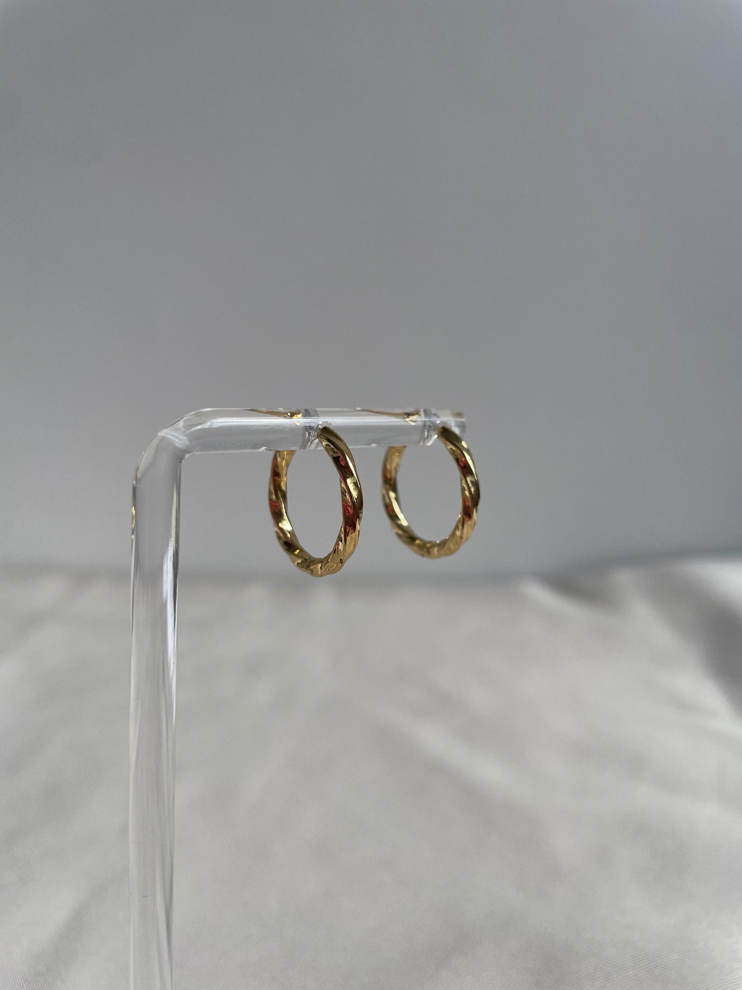 Twisted hoops