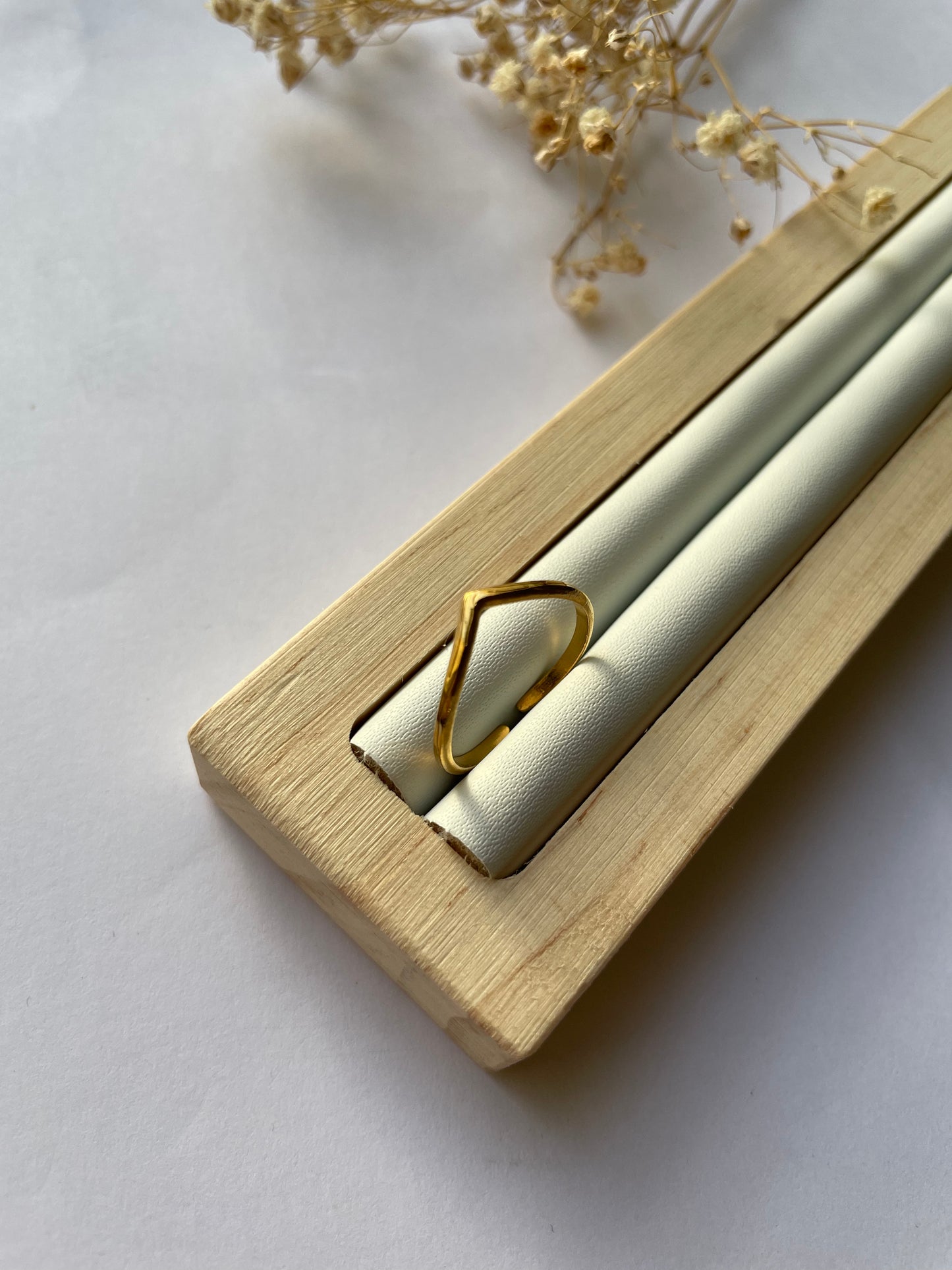 Basic gold